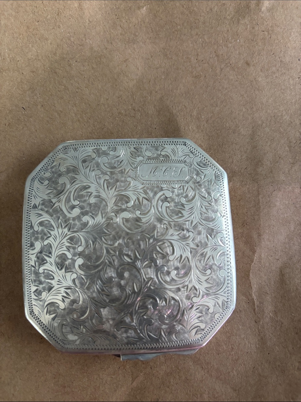 Vtg 950 Silver Compact Etched Niello Mirrored Powder Compact Octagon Shape